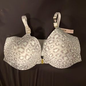 Brand new leopard Victoria secret bra 34dd